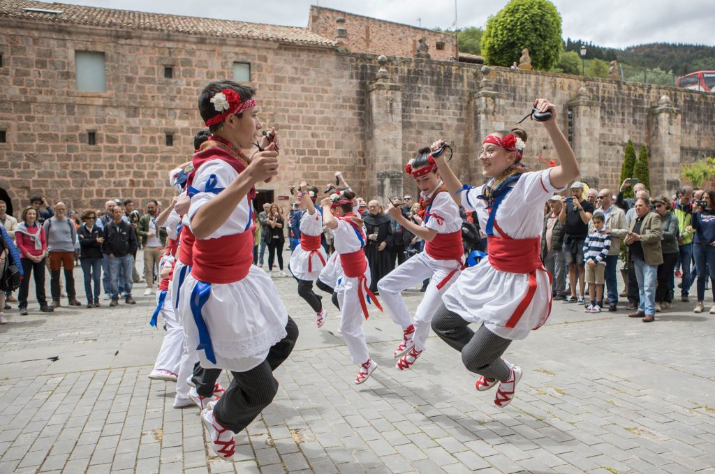 spanish folkloric dance la rioja yuso suso in spain
