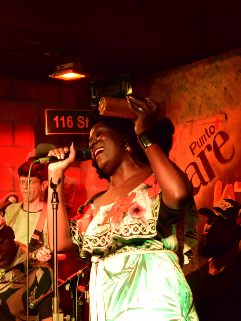 Xiomara, Cantadora tradicional de musicas del Pacifico
